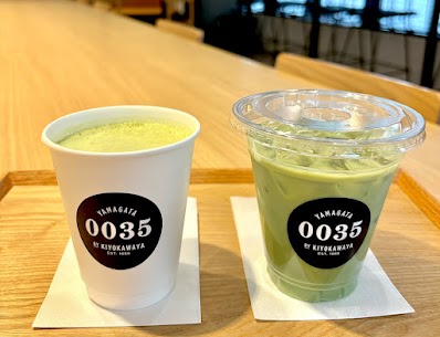 0035カフェより新ドリンクのお知らせです🗣 抹茶ミルク(ホット／アイス) はこれからの季節にぴったりな抹茶のドリンクです🍵🤍 一口飲めば、華やかな抹茶の香りと濃厚なミルクのコクが広がります✨