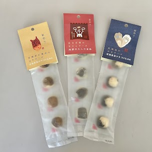 ◎日本酒にもワインにもぴったり◎ 宮城県の名物とチーズを合わせたおつまみをご紹介します！ パッケージもかわいく、お土産にも人気です✨ おやつとしてはもちろんですが、お酒やワインと合わせるのもおススメです👍