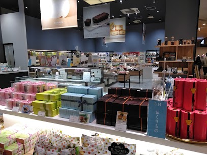 そろそろホワイトデーが近づいてきましたね❗仙台泉タピオ店では、ホワイトデー商品を色々取り揃えておりますので、是非この機会にお越し下さい🎵 お待ちしております❗
