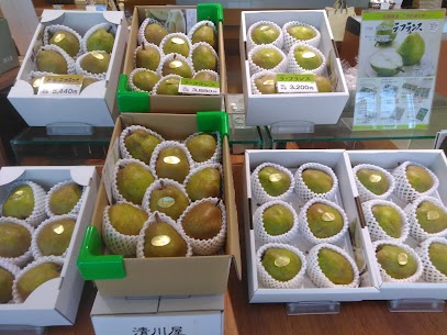 大玉～3Lのラフランスを取り扱っております。香りと甘味、そしてとろけるような果実を是非ご堪能下さい！ラフランスの花言葉は【愛情】【癒し】という事もあり、贈り物にも最適です。