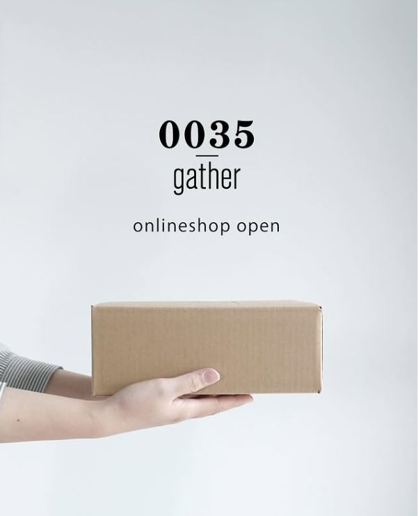 遠くにお住まいの方も、ご自宅でお部屋を眺めながらイメージを膨らませてみたり、大切な方を想いながら贈り物を選んだり…時間を気にせずゆっくりと。いつでもご覧いただけるオンラインショップがオープンです