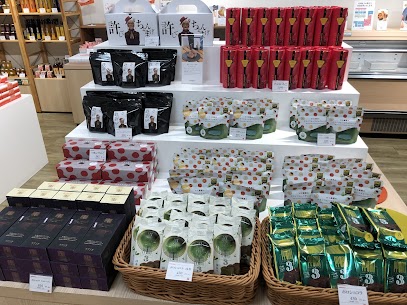 季節限定のチョコ商品、続々入荷しております✨ 自分へのご褒美に、ちょっとしたプレゼントにいかがでしょうか🎁