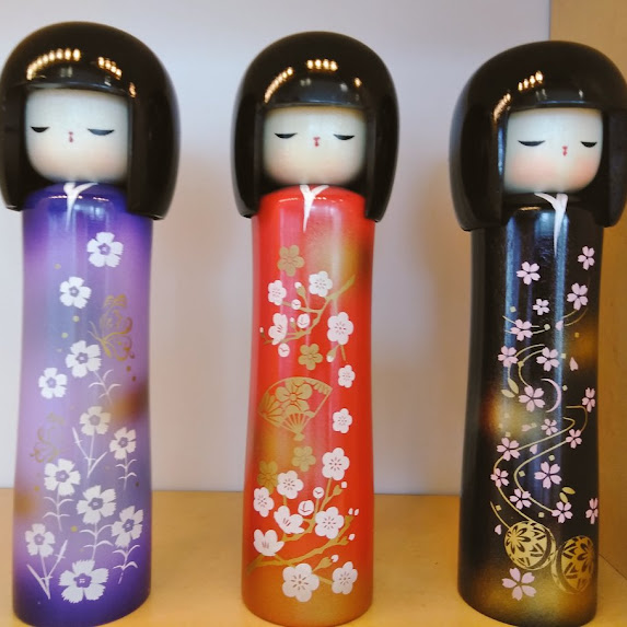 まるで我が子💠👶 かわいいこけしちゃんです😉 同じように見えてみんな顔が違ってかわいいんです😁 現品限りです‼️‼️ お好きな子がいなくなる前にお早めに🏃 お待ちしております👋😃✨